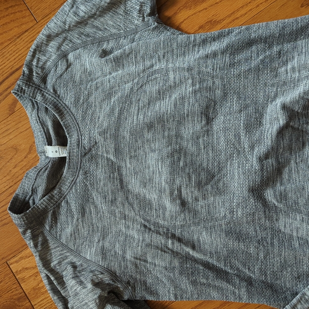 Lululemon swiftly tech size 8